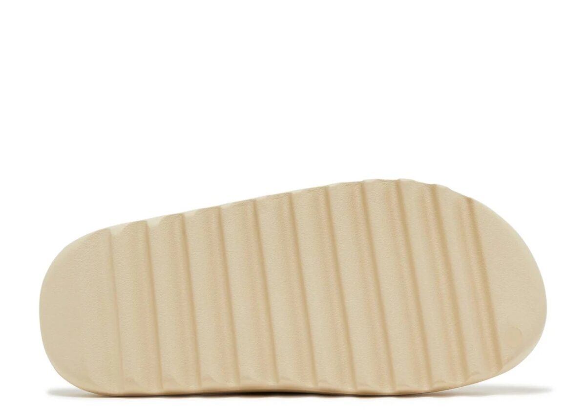 Yeezy Slides "Bone" - Figura 4