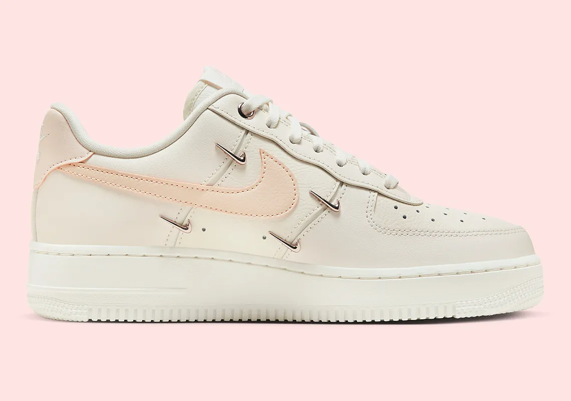 img_6899 Nike Air Force 1 Low ‘Rose Gold’ - Figura 1